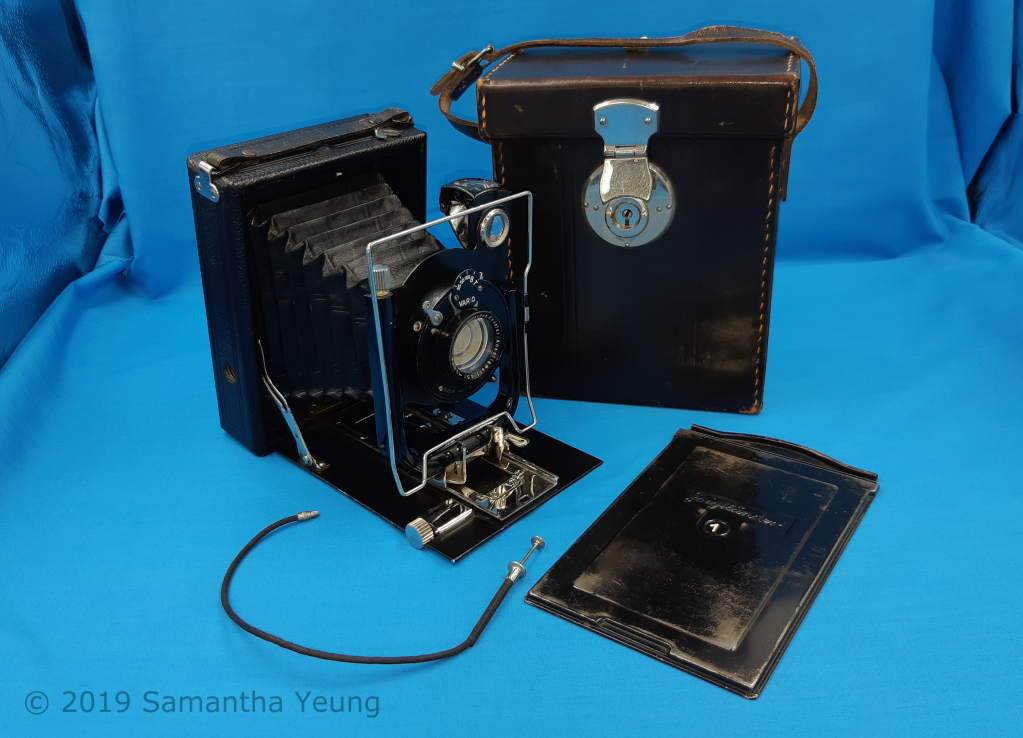 Unnamed Voigtländer 1930's camera.